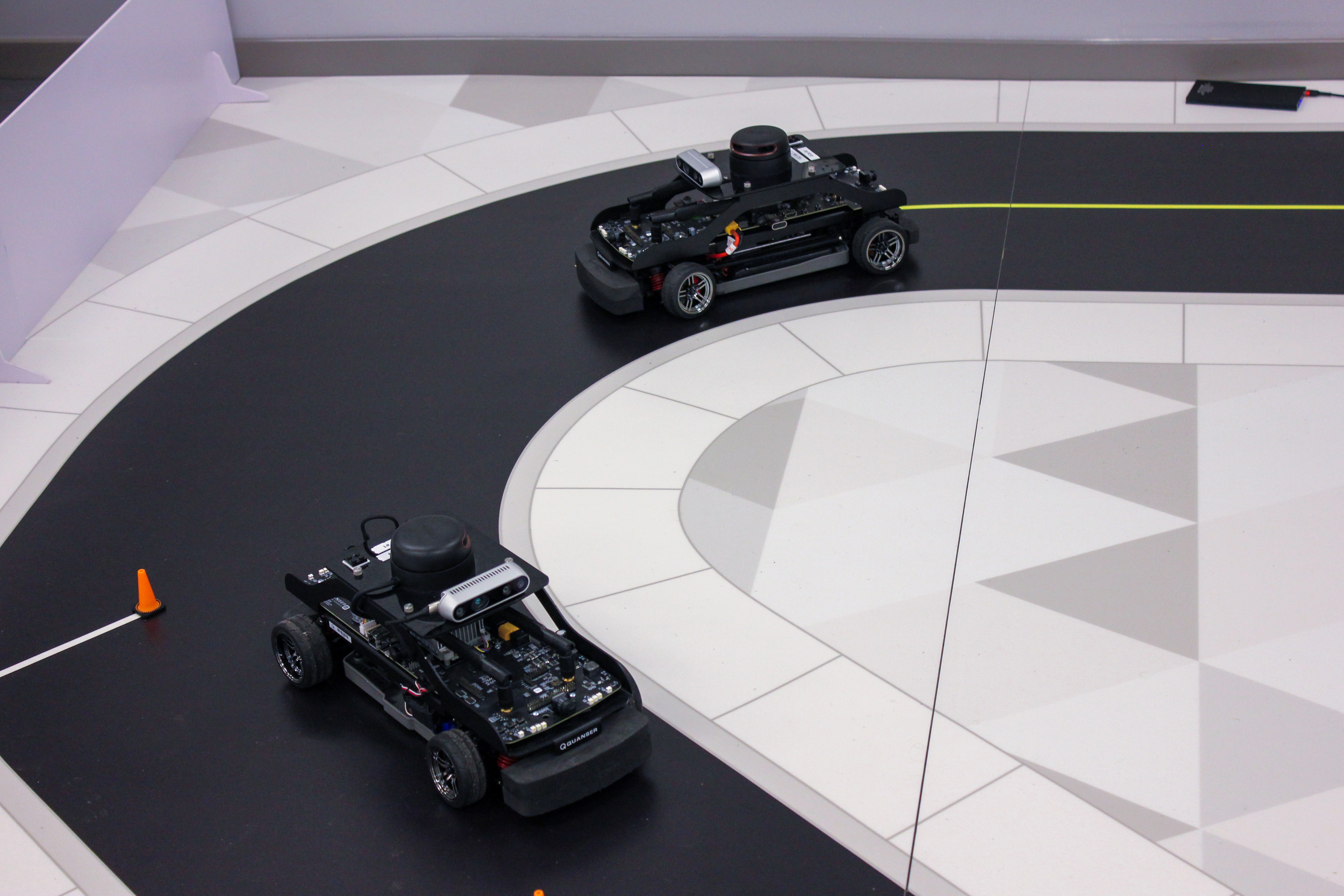 Mixed-Reality Testbed for Autonomous Driving image